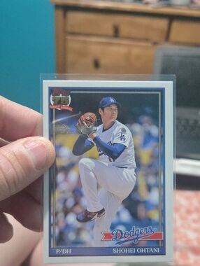 Topps Dodgers Shohei Ohtani Blue White Baseball Card